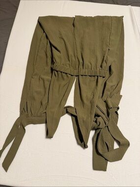 SHEIN Olive Tie-Waist Long Sleeve Jumpsuit s36